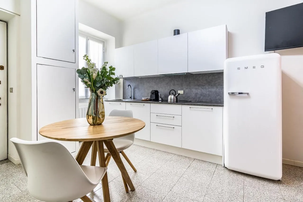 Beplace Apartments In Porta Garibaldi Milano